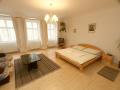 Husova Apartmánok 
